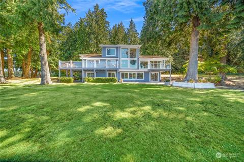 20702 Snag Island Dr E, Lake Tapps, WA 98391