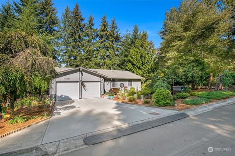 12116 NE 68th Pl, Kirkland, WA 98033