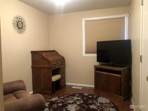 660 E Scootney St, Othello, WA 99344 photo 24