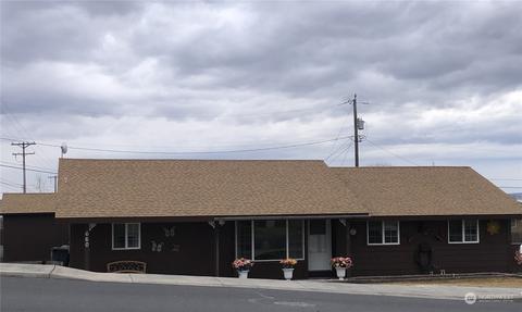 660 E Scootney St, Othello, WA 99344 photo 2