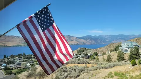 124 Pinnacle Pl, Chelan, WA 98816