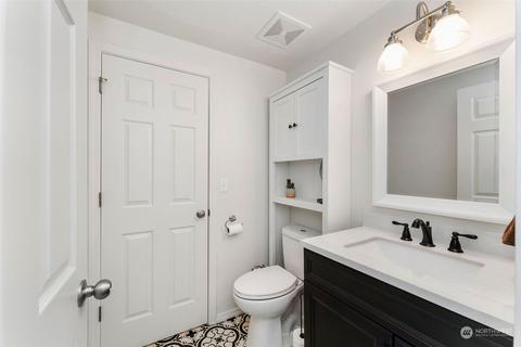 940 E Cedar St, Belfair, WA 98528 photo 27