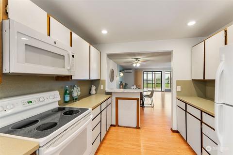 1301 S 3rd Ave #10D, Sequim, WA 98382 photo 6