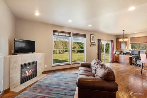 23323 Fisk Rd E, Orting, WA 98360 photo 12