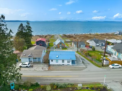 267 N Sunset Dr, Camano Island, WA 98282