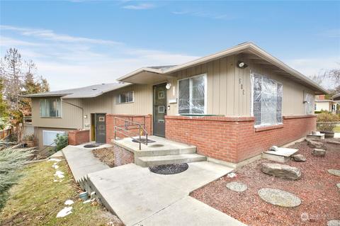 215 S 32nd Ave #1&2, Yakima, WA 98902