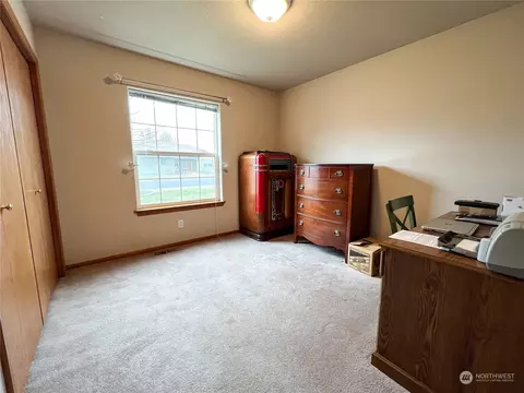 1981 Gemstone Dr, Walla Walla, WA 99362 photo 5