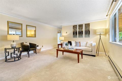 7901 W Glen Dr, Everett, WA 98203 photo 4