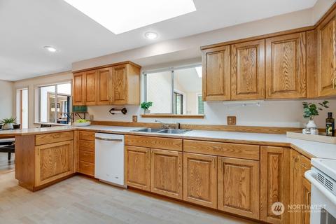 7901 W Glen Dr, Everett, WA 98203 photo 7