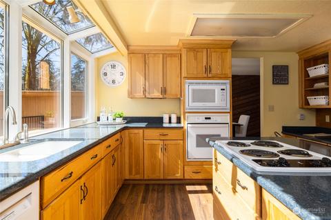 18113 Bellflower Rd, Bothell, WA 98012 photo 18