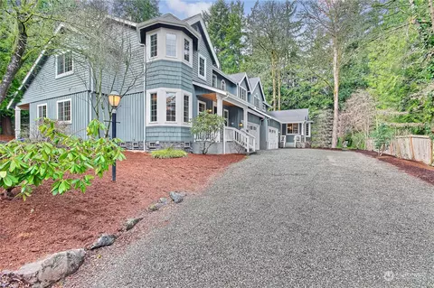 7430 NE 7432 Ne 129th St, Kirkland, WA 98034