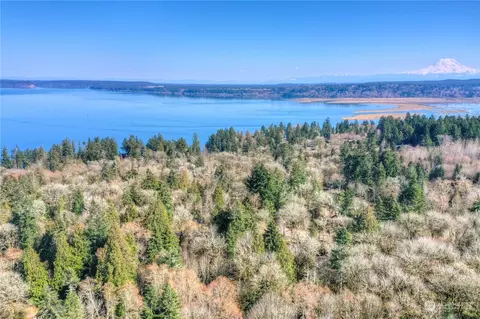 4841 Meridian Rd NE, Olympia, WA 98516
