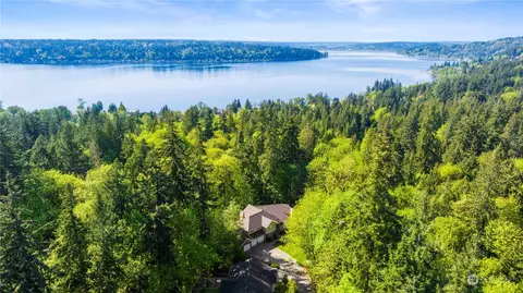 20705 SE 3rd Way, Sammamish, WA 98074