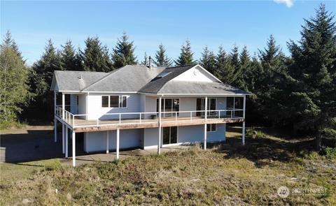 3249 St Rt 105, Grayland, WA 98547