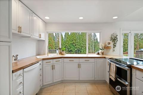22629 61st Ave SE, Bothell, WA 98021 photo 13