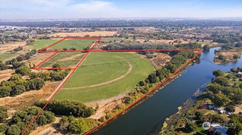 1450 Jones Rd, Richland, WA 99354