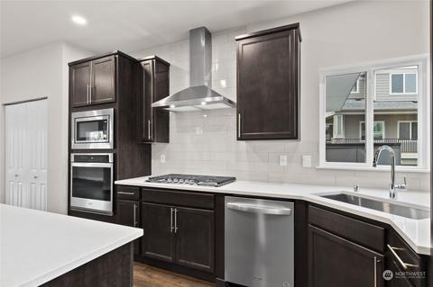 413 207th St SE, Bothell, WA 98012 photo 2