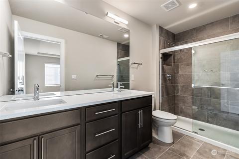 331 207th St SE, Bothell, WA 98012 photo 5
