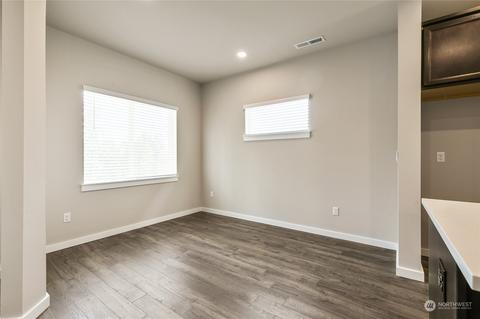 331 207th St SE, Bothell, WA 98012 photo 19