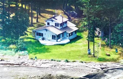 911 Marine Ln, Friday Harbor, WA 98250