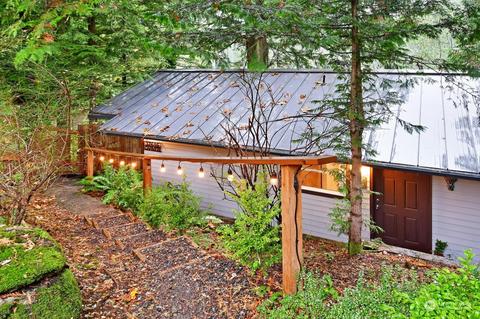 37616 W Lake Walker Dr SE, Enumclaw, WA 98022 photo 1