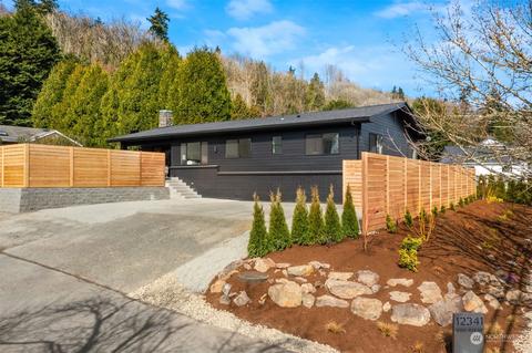 12341 93rd Ave NE, Kirkland, WA 98034