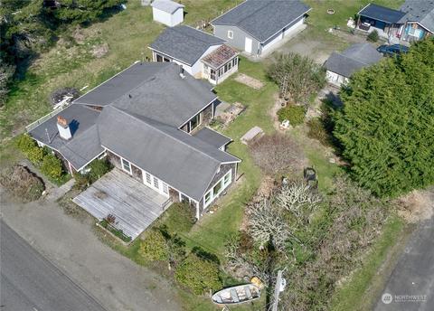 26906 Park Ave, Ocean Park, WA 98640