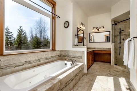 1402 Kinsman Ct E, Roy, WA 98580 photo 13