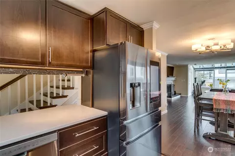 9522 1st Ave NE #B-8, Seattle, WA 98115