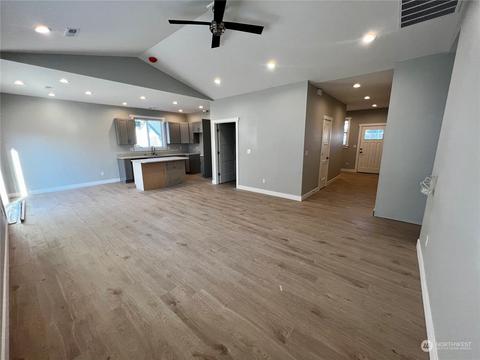1140 Falcon Ct, Everson, WA 98247 photo 2