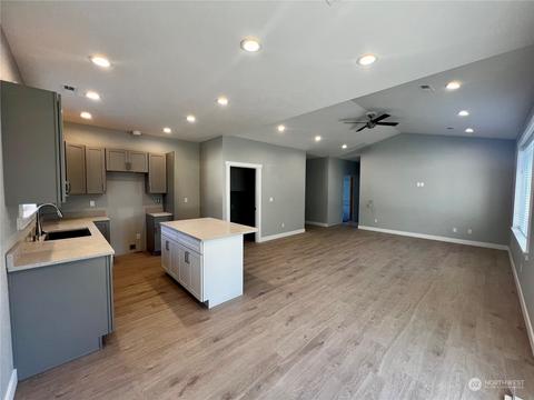 1140 Falcon Ct, Everson, WA 98247 photo 3