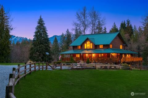 6717 272nd St NE, Arlington, WA 98223