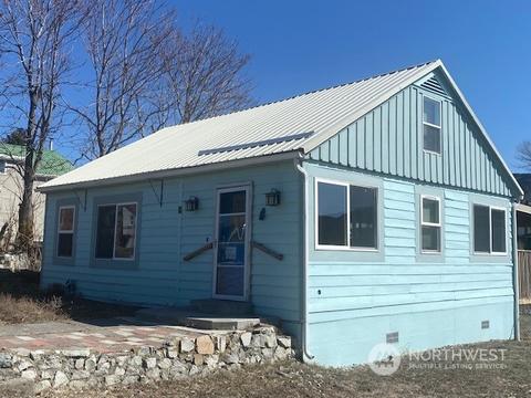 2 E Grand Ave, Electric City, WA 99123