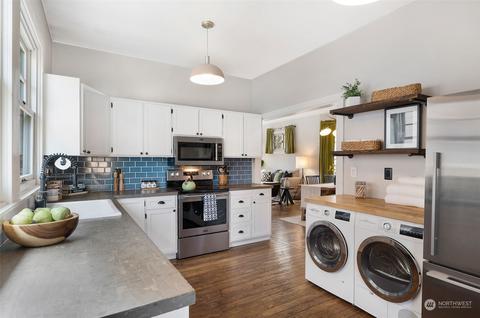 2010 E Cherry St, Seattle, WA 98122 photo 14