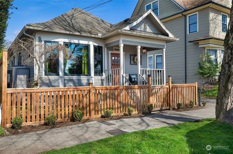 2010 E Cherry St, Seattle, WA 98122 photo 1