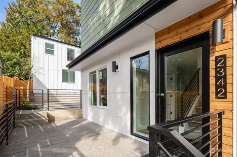 2342 NE 90th St, Seattle, WA 98115