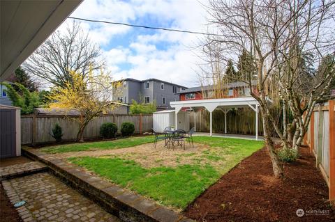 631 29th Ave E, Seattle, WA 98112 photo 31