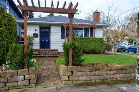 631 29th Ave E, Seattle, WA 98112 photo 2