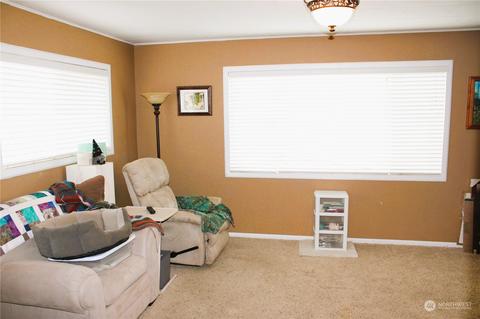 1766 12 Pioneer St, Enumclaw, WA 98022 photo 16