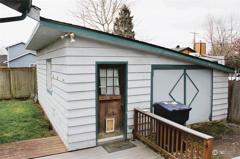 1766 12 Pioneer St, Enumclaw, WA 98022 photo 3