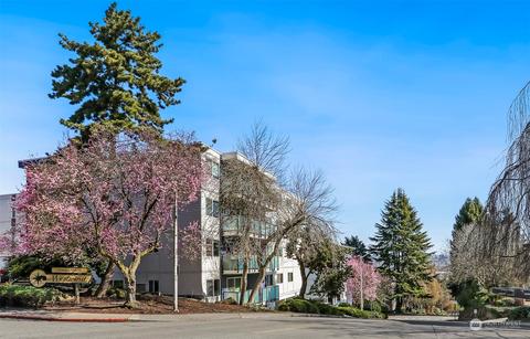 3710 27th Pl W #104, Seattle, WA 98199