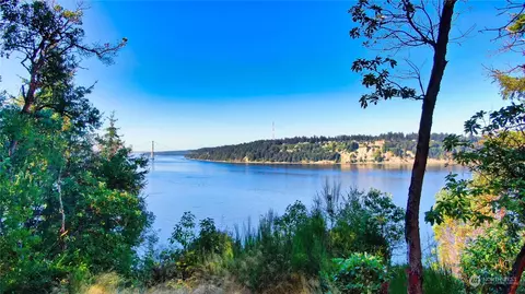 7174 51st St N, Tacoma, WA 98407