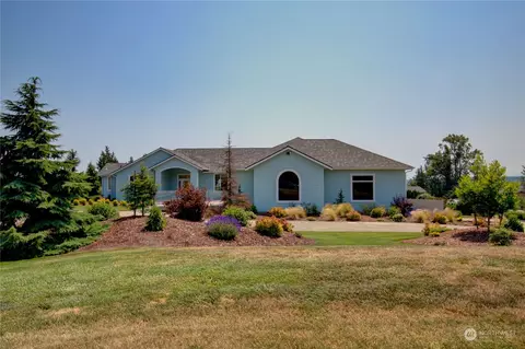 13136 Bridgeview Way, Mount Vernon, WA 98273