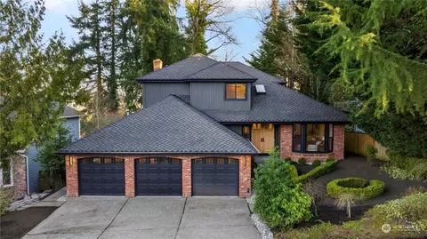 18303 NE 99th Way, Redmond, WA 98052