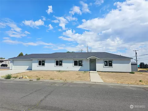 100 E 4th St, Warden, WA 98857