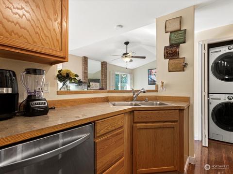 1009 112th St SE #E204, Everett, WA 98208 photo 8