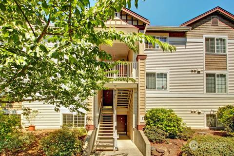 25235 SE Klahanie Blvd #J-101, Issaquah, WA 98027