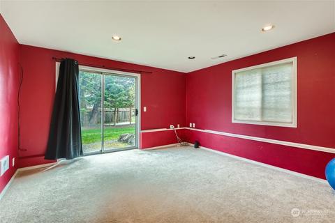 19035 NE 92nd Ave, Bothell, WA 98011 photo 21