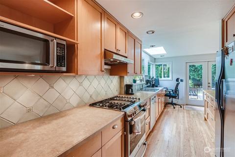 19035 NE 92nd Ave, Bothell, WA 98011 photo 10