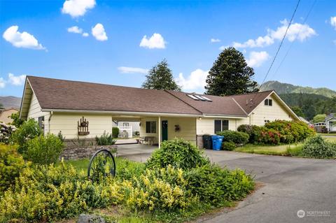 194 Adams Ave, Morton, WA 98356